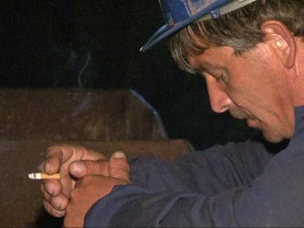 Minerii de la Băiţa sunt tot fără bani de pâine, dar finanţatorul suedez vrea să îi facă patroni (FOTO)